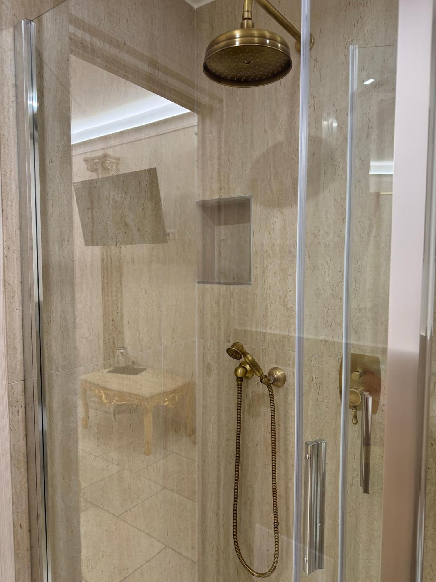 Jacuzzi Rooms Vatican Museum Rome Exterior photo